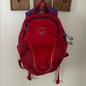 Osprey Daylite JR Backpack in RED